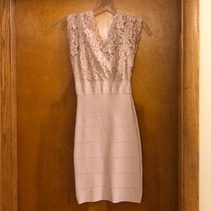Bodycon dress with lace details